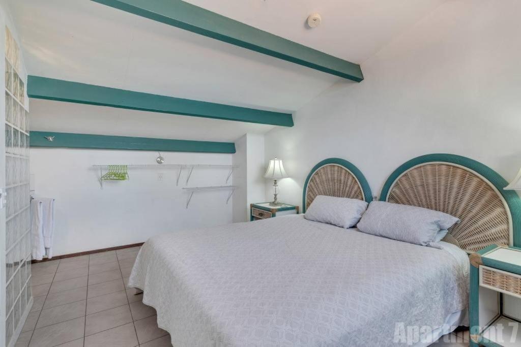 קרלנדיק Bonaire Oceanfront Apartments מראה חיצוני תמונה